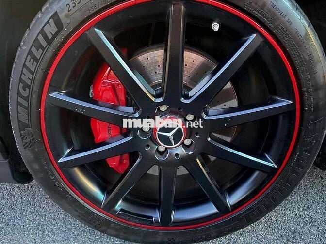 Mercedes Benz GLA45  AMG eiditions one sx 2015