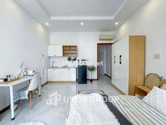 Cho thuê CHDV 30m2, ban công, full nội thất  gần UEF, Hutech, HBU