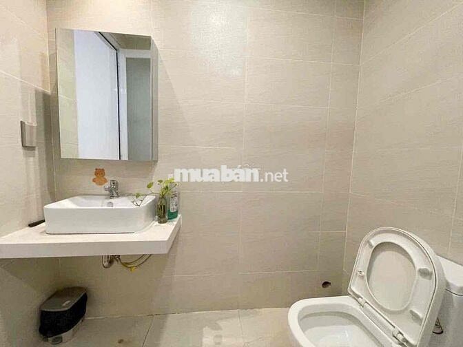 Cho thuê CHDV 30m2, ban công, full nội thất  gần UEF, Hutech, HBU