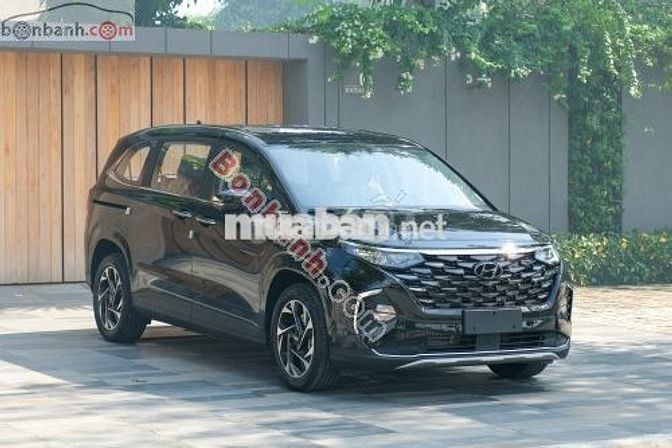 Hyundai Custin Cao Cấp 2.0T 2024