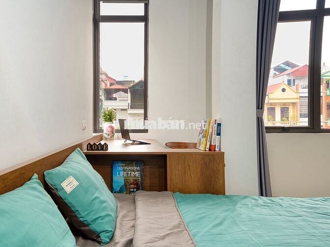Cho thuê căn hộ cao cấp ở Ngọc Thụy, 50m2, 1N1K, full đồ, giá 8tr