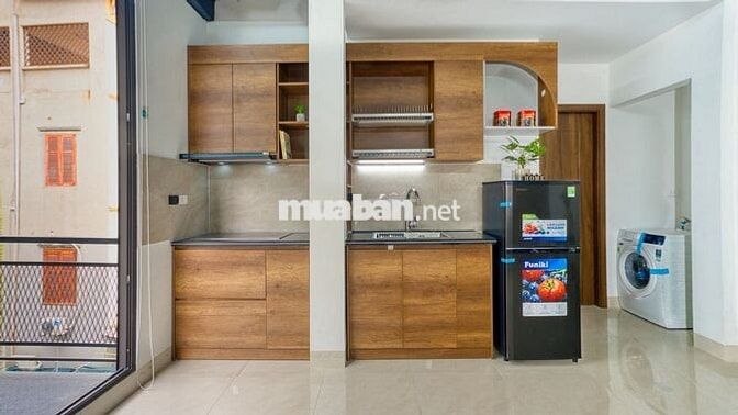 Cho thuê căn hộ cao cấp ở Ngọc Thụy, 50m2, 1N1K, full đồ, giá 8tr