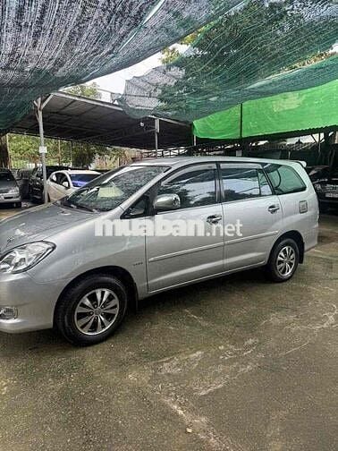 Toyota Innova 2010 G số sàn đời cuối 2010