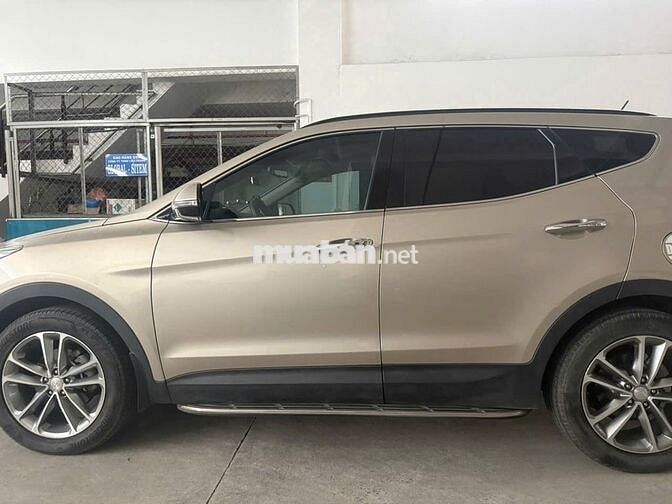 SANTA FE 2.2L 4WD 2018 DẦU NGUYÊN BẢN MÀU VÀNG CÁT