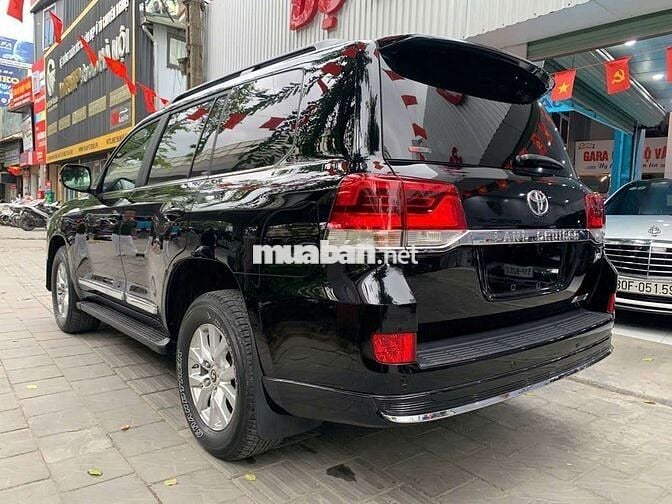 Toyota Land Cruiser xe chủ tịch thiên hạ vô địch