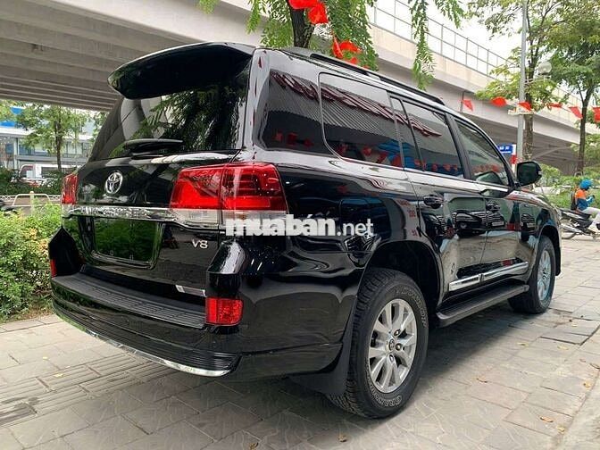 Toyota Land Cruiser xe chủ tịch thiên hạ vô địch