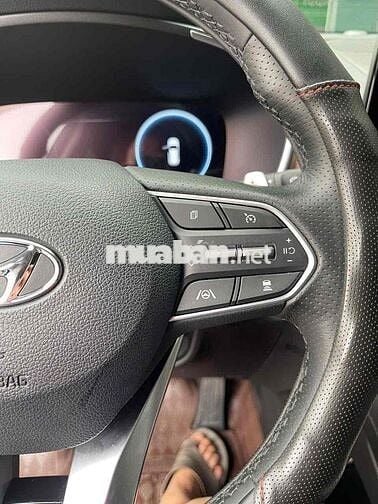 Hyundai Santa Fe 2024 2.2 Dầu Cao Cấp - 9000 km