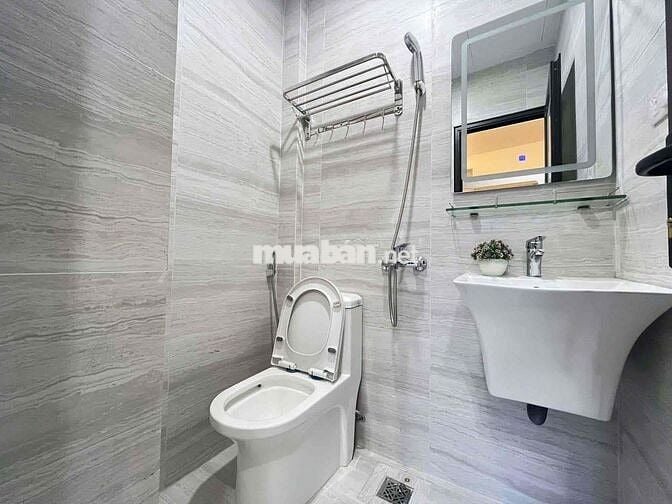 NHƯỢNG PHÒNG PHẠM VĂN ĐỒNG, CỔ NHUẾ, BẮC TỪ LIÊM