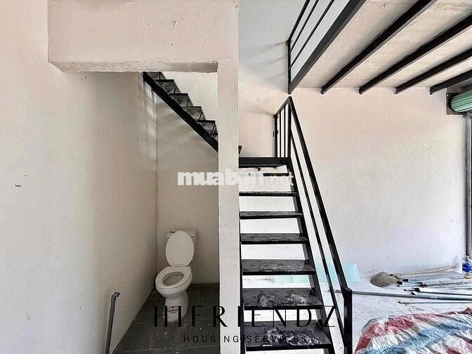 NHÀ NGUYÊN CĂN KINH DOANH 1 TRỆT 1 LẦU NGAY BẾN XE MIỀN TÂY ĐƯỜNG OTO