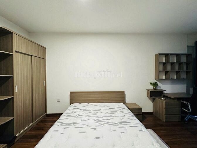 Cho thuê 2PN 2WC - full NT giá 13 triệu/tháng - free PQL, view hồ bơi