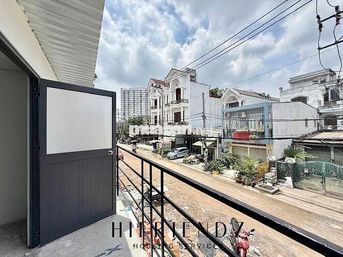 NHÀ NGUYÊN CĂN KINH DOANH 1 TRỆT 1 LẦU NGAY BẾN XE MIỀN TÂY ĐƯỜNG OTO