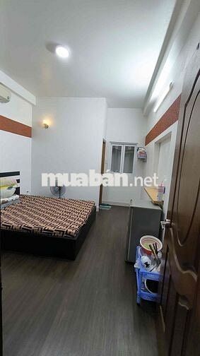 phòng trọ 25m2 đường Lê Hồng Phong Q.10