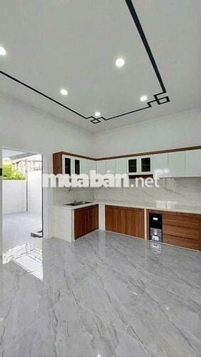 Nhà ngộp bán nhà trệt, lầu 75m2/870tr, Dĩ An, BD gần chợ Đông Thành