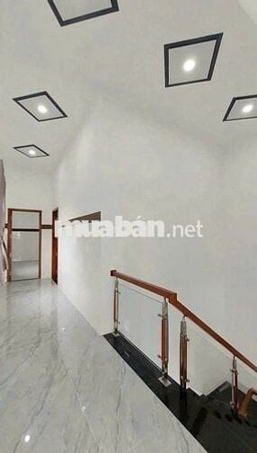 Nhà ngộp bán nhà trệt, lầu 75m2/870tr, Dĩ An, BD gần chợ Đông Thành