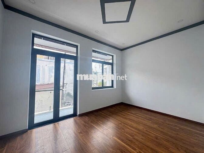 BÁN NHÀ 1 TRỆT 3 LẦU  MẶT TIỀN KINH DOANH NGAY BỆNH VIỆN ĐỒNG NAI