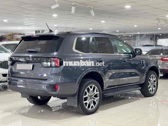 Ford Everest 2022 Ambiente 2.0L 4x2 AT - 62000 km
