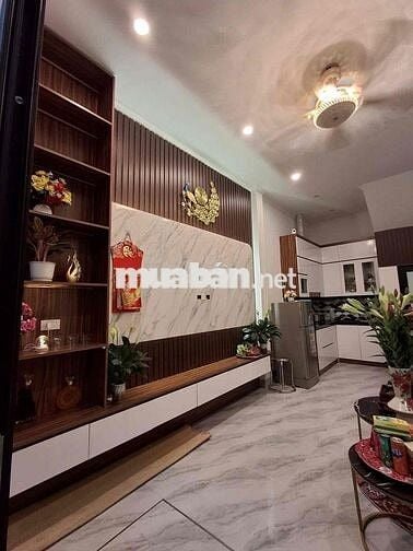 TÔI CẦN BÁN NHÀ PHỐ KHƯƠNG THƯỢNG 5tầng chỉ hơn 3 tỷ