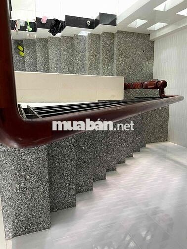 Nhà 1 Trệt 1 Lầu mặt tiền lớn cho thuê