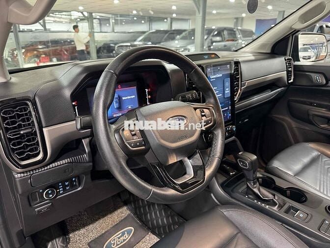 Ford Everest 2022 Ambiente 2.0L 4x2 AT - 62000 km