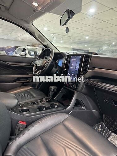 Ford Everest 2022 Ambiente 2.0L 4x2 AT - 62000 km