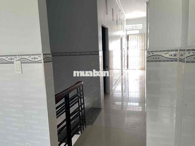 Nhà 1 Trệt 1 Lầu mặt tiền lớn cho thuê