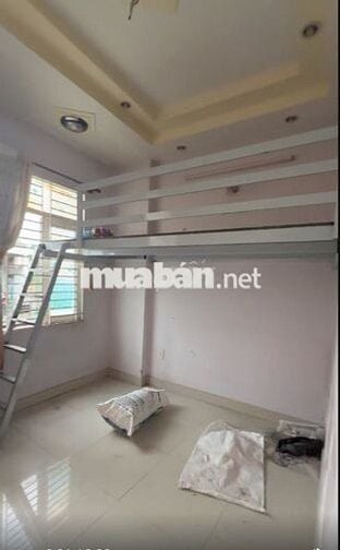 Phòng gác gần chợ Hạnh Thông Tây- Công Viên Làng Hoa