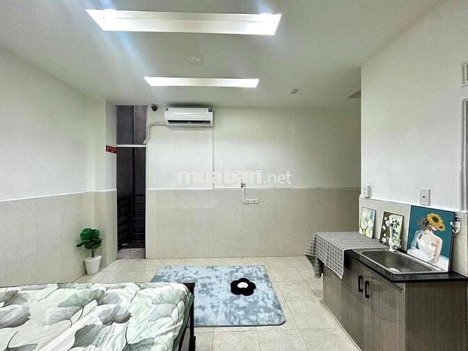 Nằm ngay trung tâm tiện di chuyển qua Q1,3,5,10,11 Gần Hồng Bàng Cây G