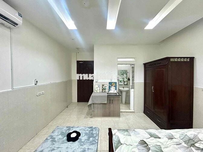 Nằm ngay trung tâm tiện di chuyển qua Q1,3,5,10,11 Gần Hồng Bàng Cây G