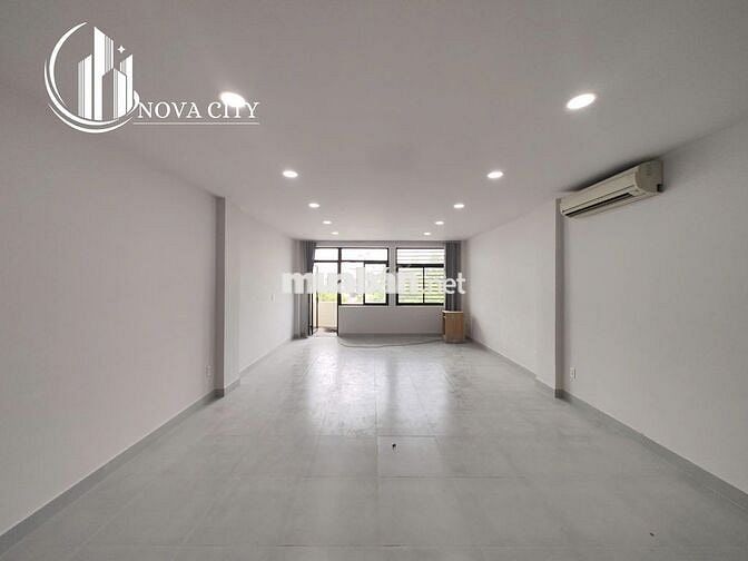 Mới trống Rộng thoáng Nội thất/ Nhà trống tùy nhu cầu