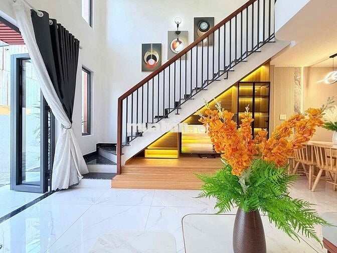 Bán nhà đẹp 2 tầng lửng, kiệt Tống Duy Tân, vị trí gần chợ Hoà Mỹ & bế