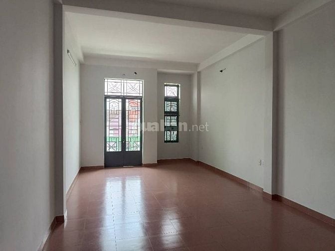Bán Nhà Mặt Phố Tạ Quang Bửu, 5 Tầng 6PN 4WC,  Khu Kinh Doanh Sầm Uất