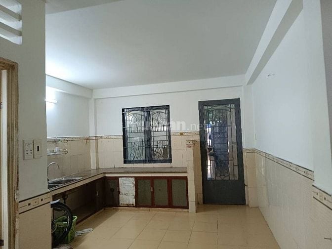 Bán Nhà Mặt Phố Tạ Quang Bửu, 5 Tầng 6PN 4WC,  Khu Kinh Doanh Sầm Uất
