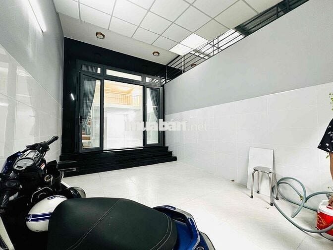 CHO THUÊ NHÀ HXH , NGAY LẠC LONG QUÂN , GIÁP Q10-3 , K GIỚI HẠN NG Ở