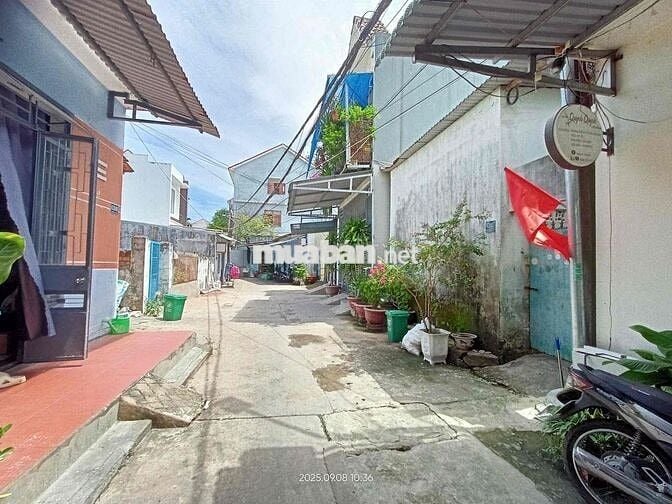 Dãy trọ K33 Đồng Kè sát chợ Hoà Khánh 100m ngang 5,45m nở hậu xíu