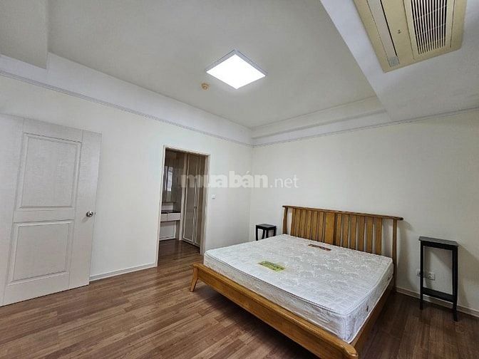 Bán CHCC Imperia Q2, (131m², 3PN giá 9,8 tỷ) SH, đặc biệt free xe hơi 