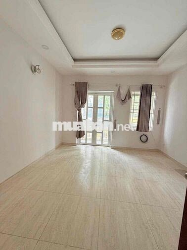 Nhà Mới Đẹp DT4x20 1Trệt 2Lầu 3Pn 4Wc Sân Đậu Ôtô Hẻm Xe Tải Ngã Tư Ga