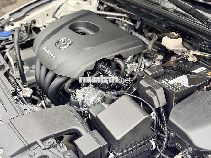 Mazda 3 2022 1.5L Luxury - 23000 km