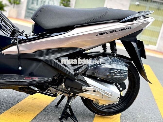 Airblade 125 mẫu 2015 1chủ ít đi máy zin100% mới98