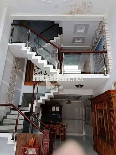 Cho thuê nhà 4 tầng 5pn hxh Lê Trọng Tấn, Giá rẻ