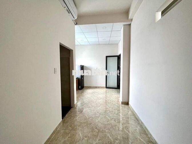 Cho thuê CHDV MINI 20m2 gần CV Phần Mềm Quang Trung , chợ Thạch Đà
