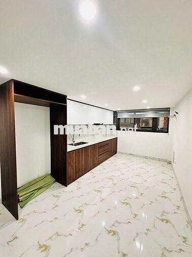 Ô TÔ QUA NHÀ NHỎ TRUNG LIỆT THÁI HÀ THANG MÁY 25M2X6T GIÁ 10,45  TỶ