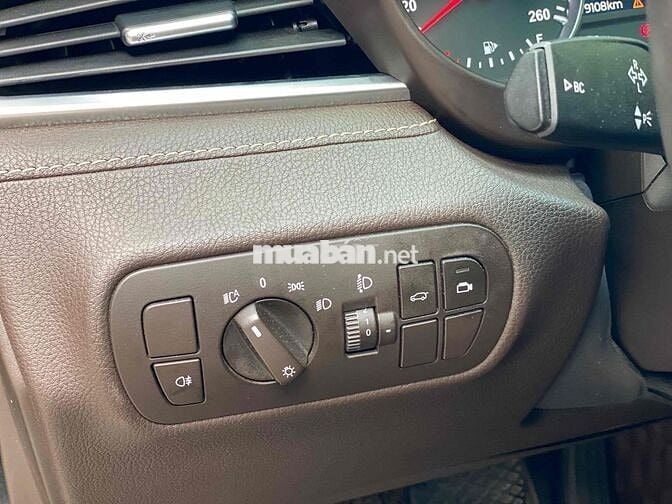 VinFast Lux A2.0 Plus 2021
