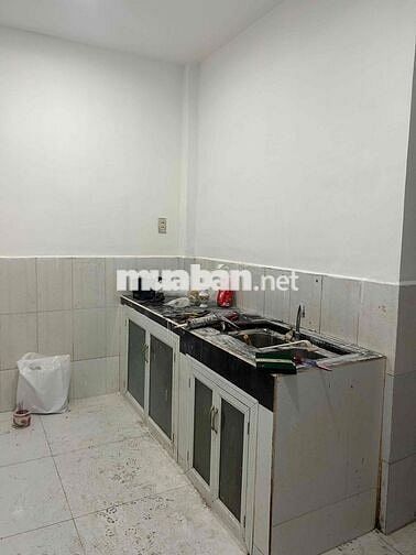nhà mới gác lửng 2pn (1pn dưới +gác )1wc hẻm xe tải