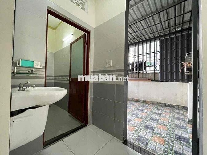 BÁN NHANH!!! NHÀ Ở NGAY, (4x16 ), ĐƯỜNG NHỰA 14M, VỈA HÈ, 4 ĐỒNG TL