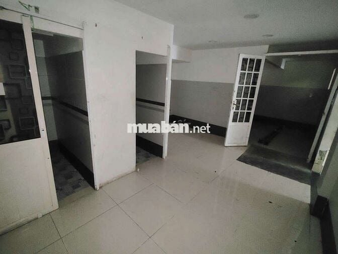 NHÀ MẶT TIỀN GẦN KHU CÁ SẤU HOA CÀ. 5X20 1T2L 3PN 4WC, CHO LÀM CHDV