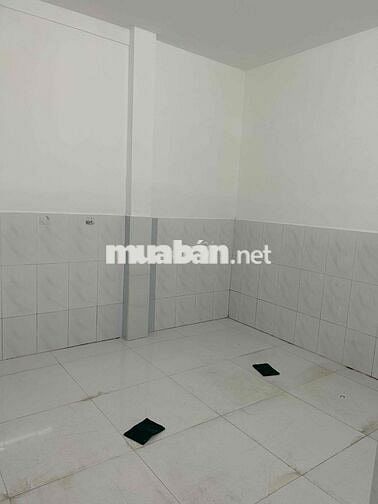 nhà mới gác lửng 2pn (1pn dưới +gác )1wc hẻm xe tải