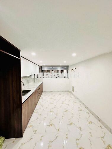 Ô TÔ QUA NHÀ NHỎ TRUNG LIỆT THÁI HÀ THANG MÁY 25M2X6T GIÁ 10,45  TỶ