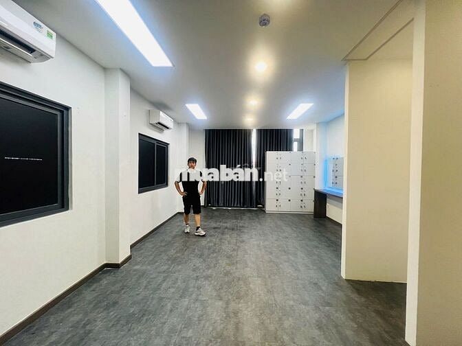 HOT HOT! NHÀ Mặt tiền 99C Đường 3/2, Q10. Nhà Mới 100%, DTSD 500m2