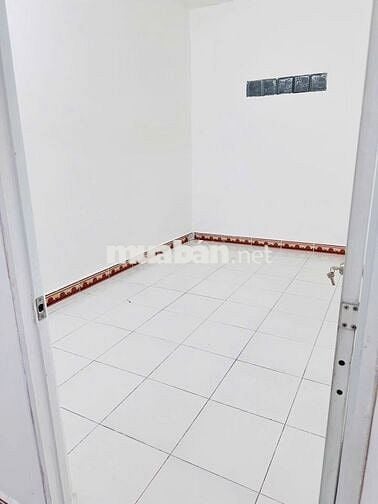 Cho thuê nhà mặt tiền gần đại học, tiện kinh doanh hoặc làm văn phòng