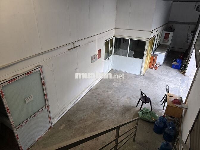 Sang nhượng GẤP bếp công nghiệp 200m2 tại Q8